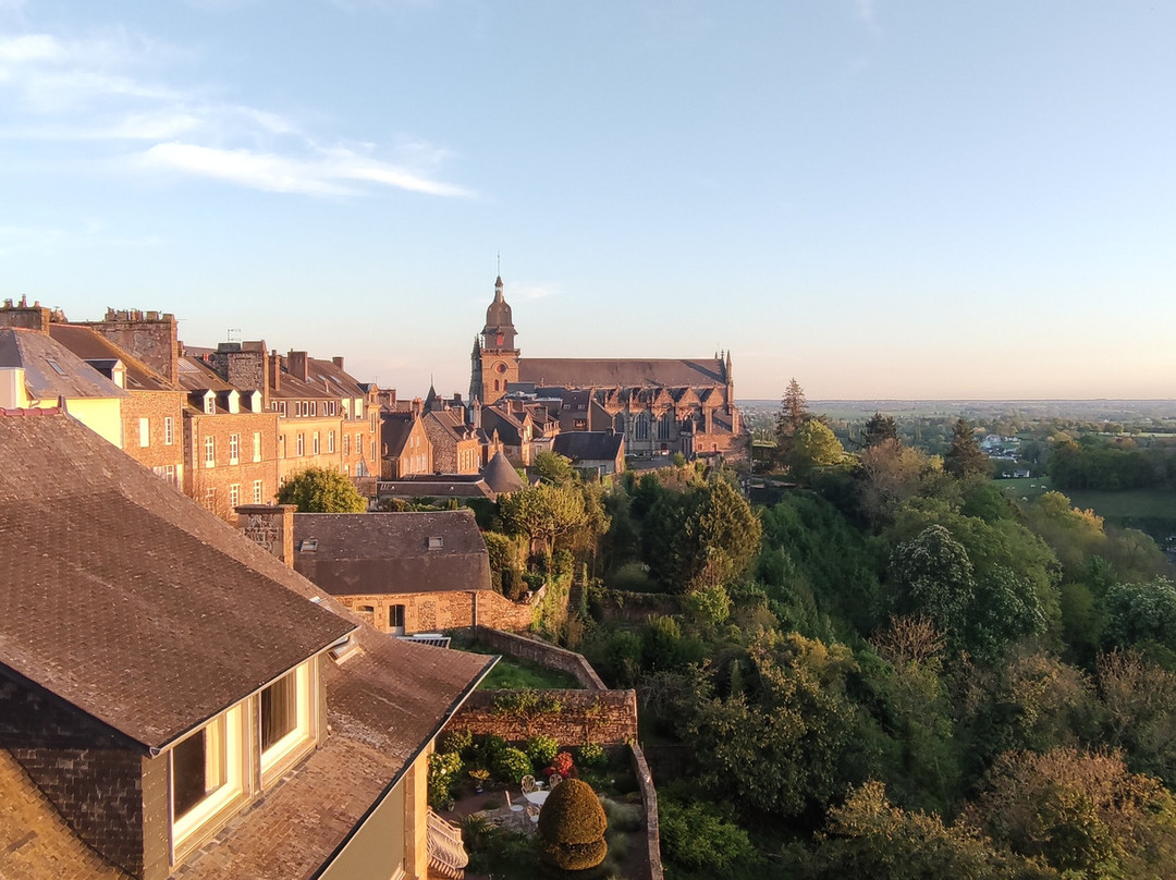 Mercier de Montigny - Les Chambres du Beffroi主图