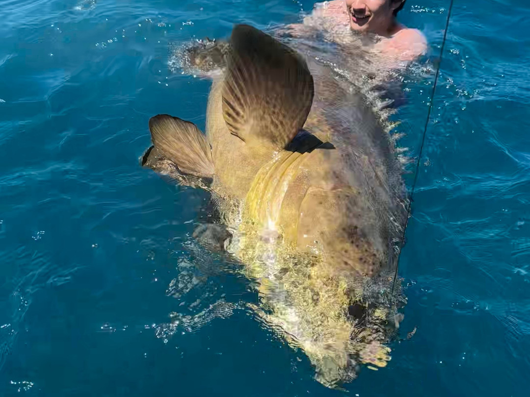 Slightly Obsessed Fishing Charters景点图片