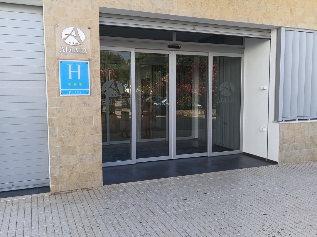 阿迪亚法酒店主图