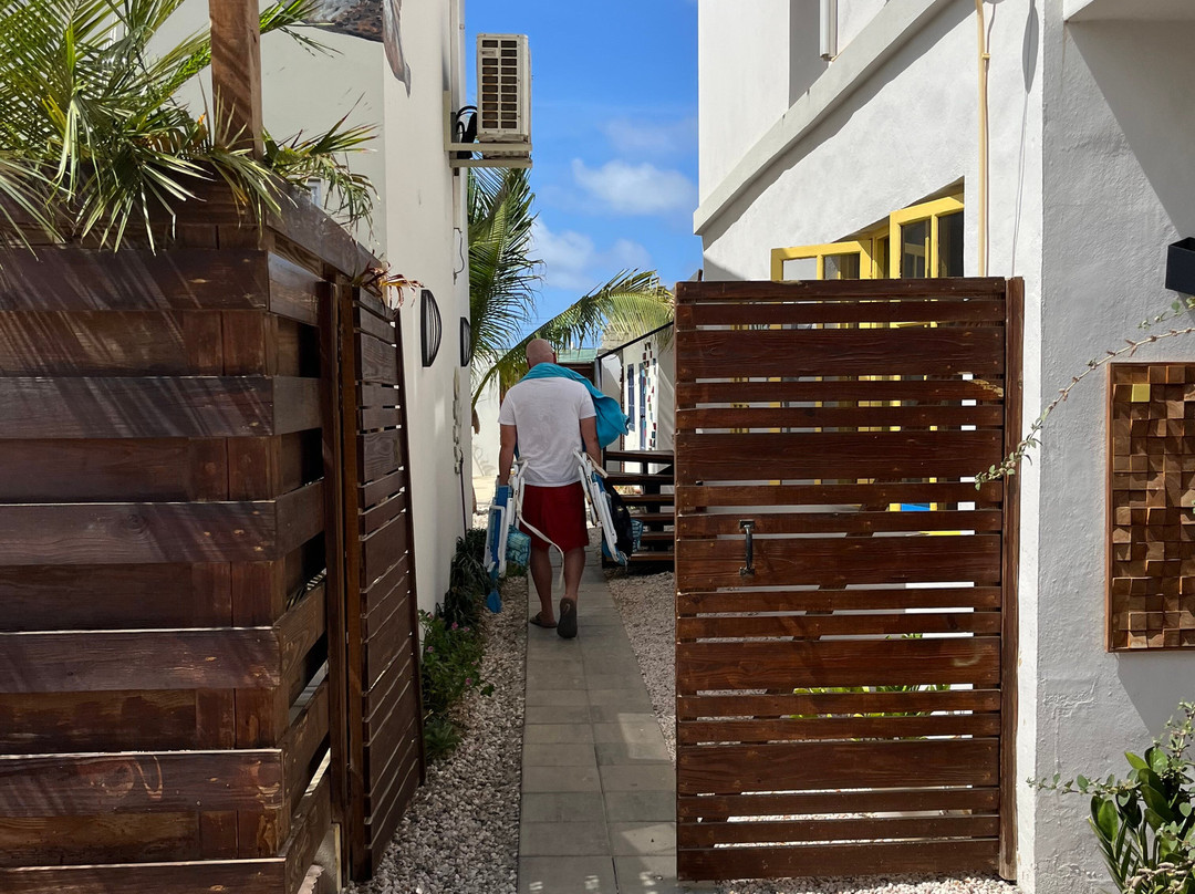 Anaté Beach Apartments主图