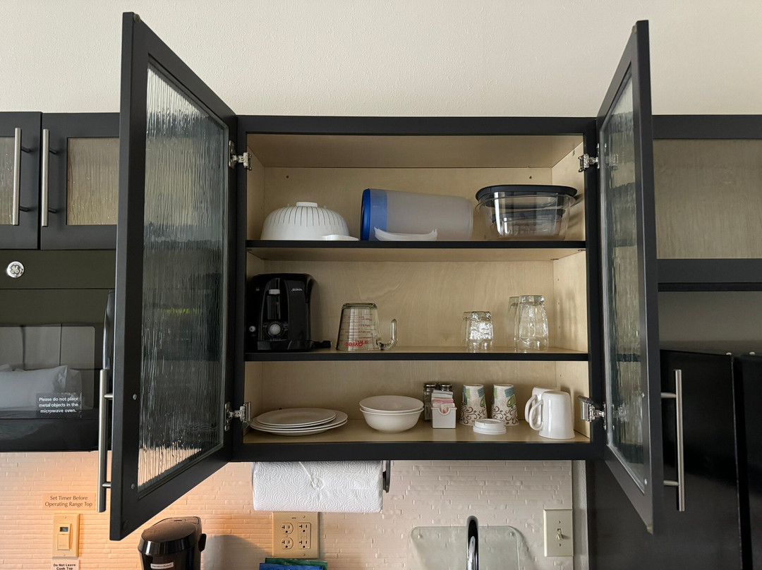 Candlewood Suites Building 44420主图