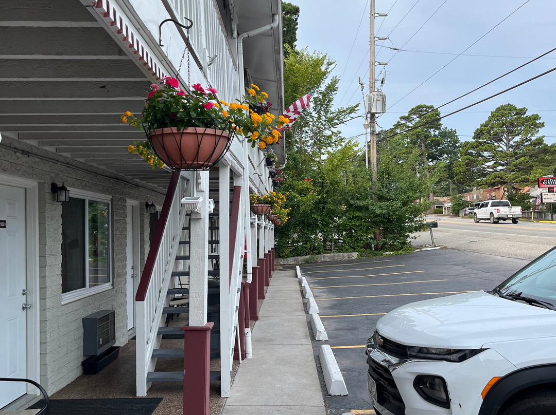 The Trails Inn主图