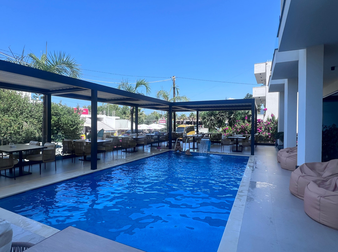 Colosseum Hotel