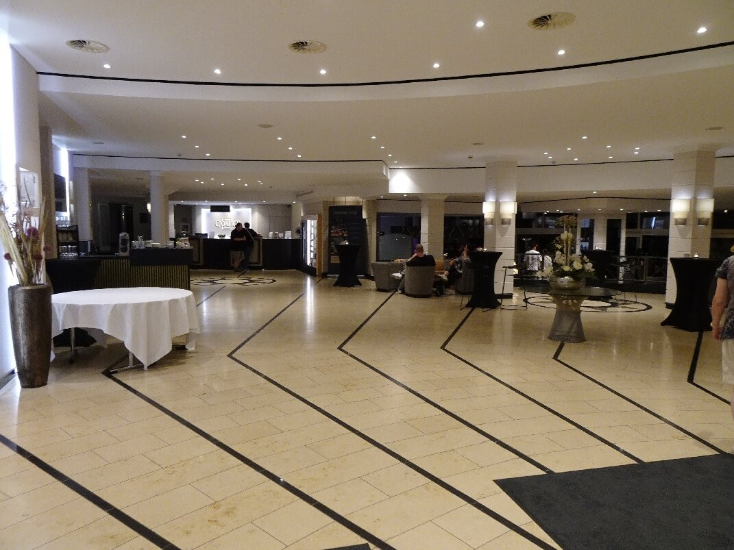 格里·韦伯酒店健身公园店主图