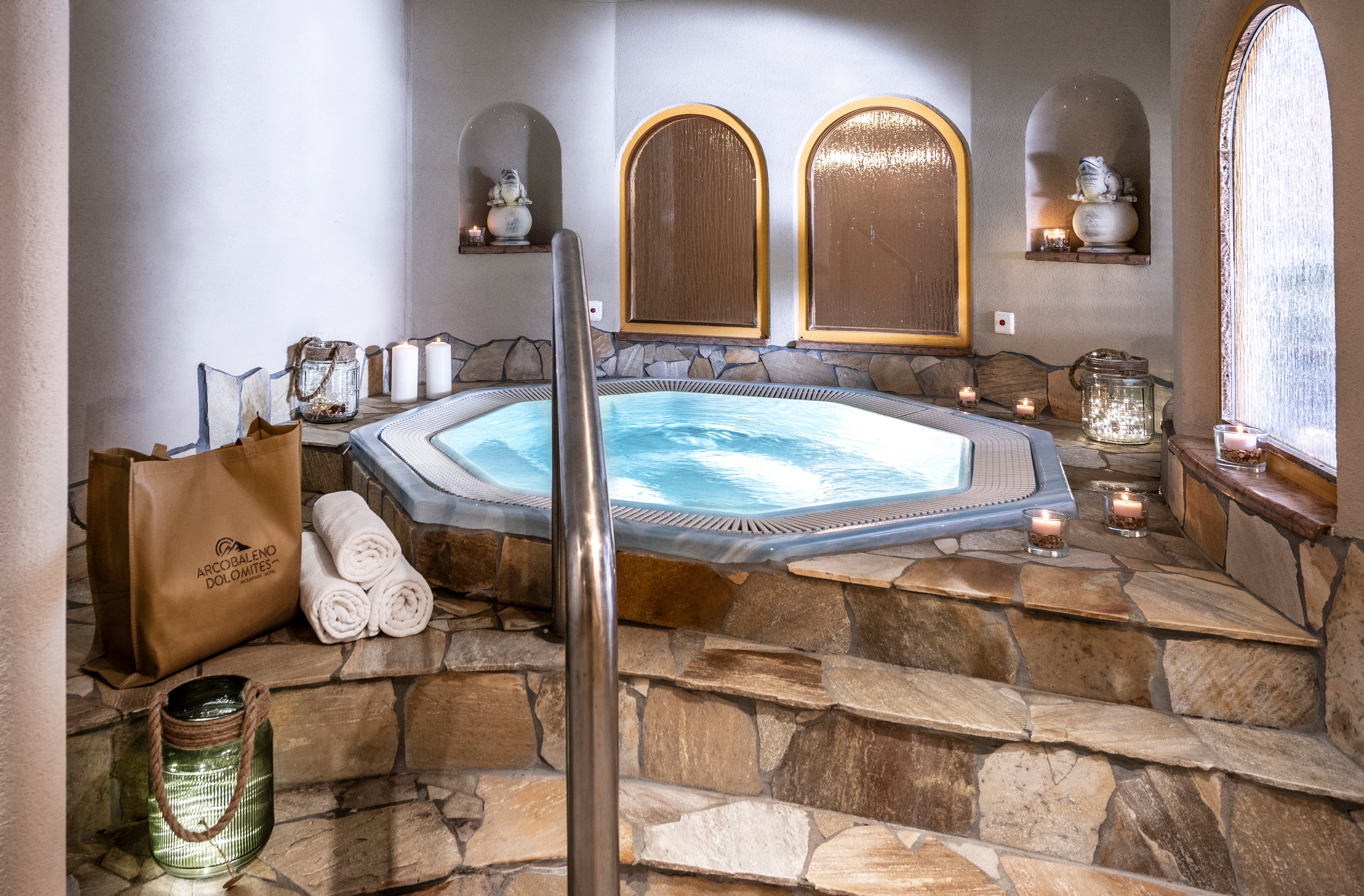 Hotel Arcobaleno-泳池