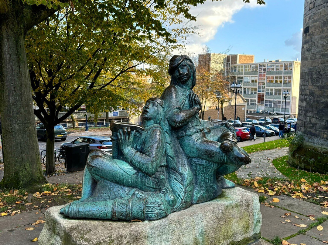 Robin Hood Statue-诺丁汉必去景点