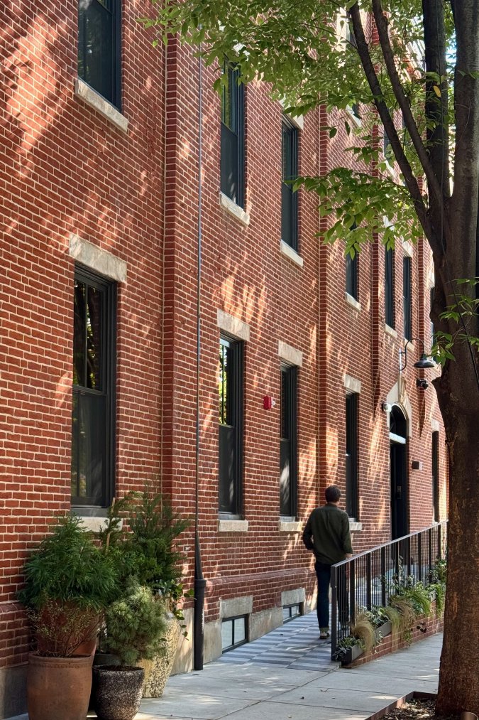 安娜和贝尔-浴室