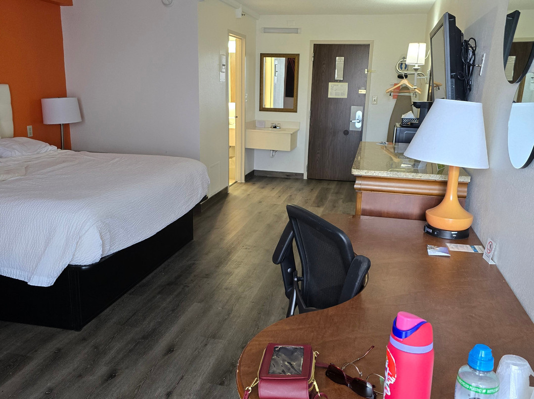 Howard Johnson by Wyndham Lexington主图