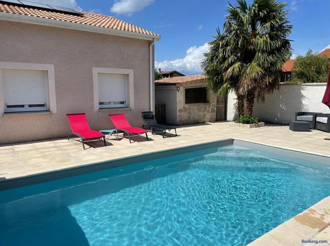 Maison entiere avec piscine privee 4lits 8P