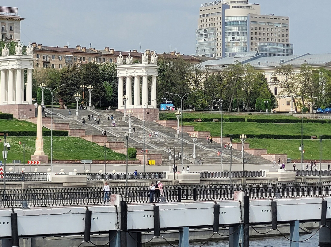 Central embankment of Volgograd景点图片