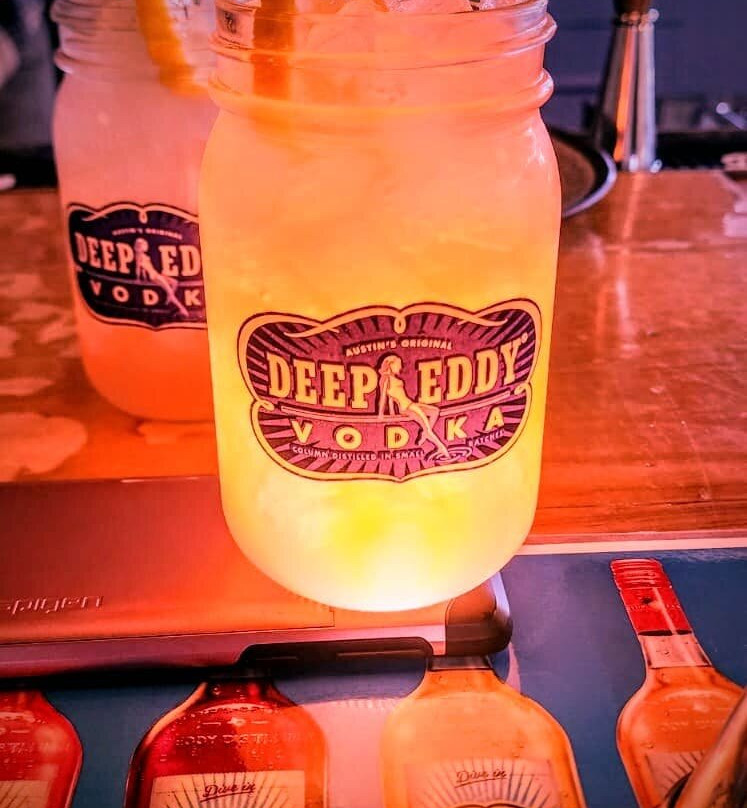 Deep Eddy Vodka Distillery-Dripping Springs必去景点