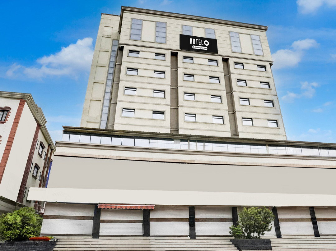 Super Townhouse Anand