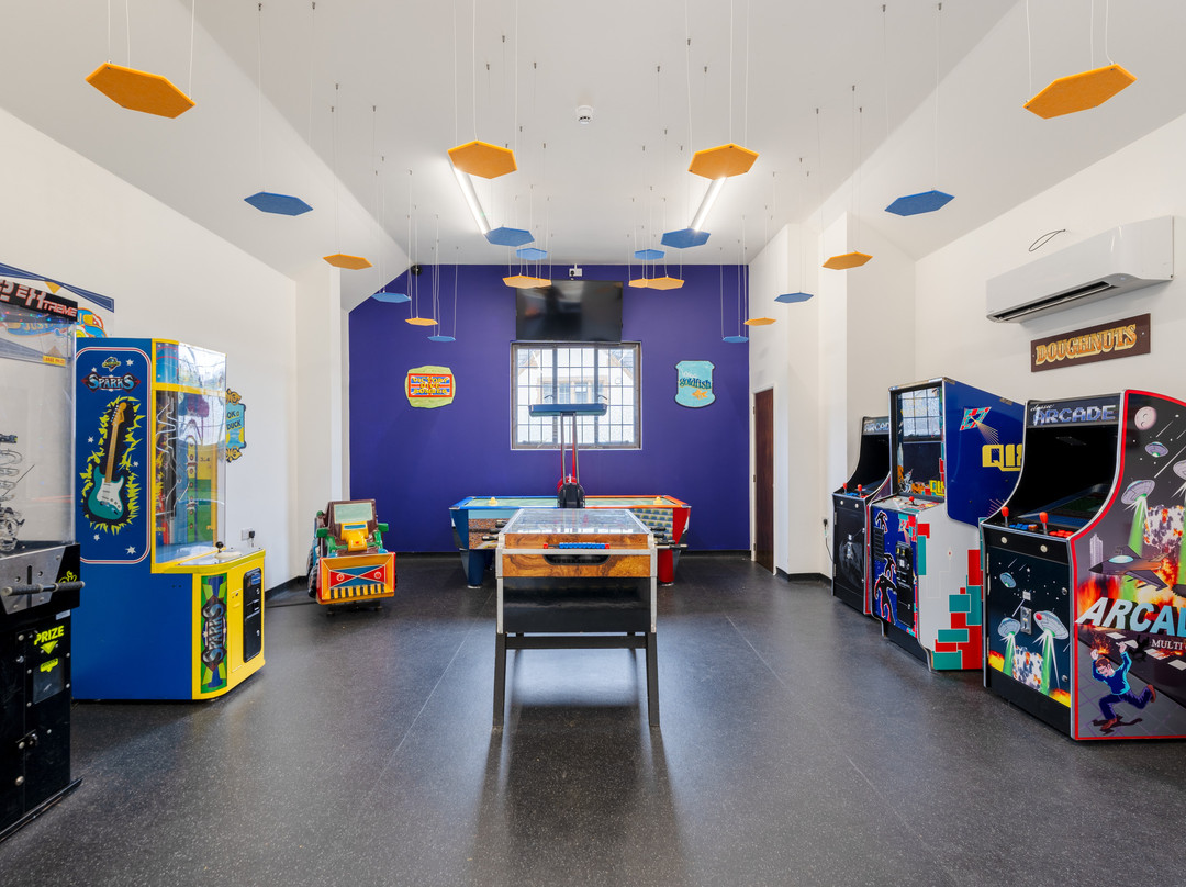 伍基洞酒店主图