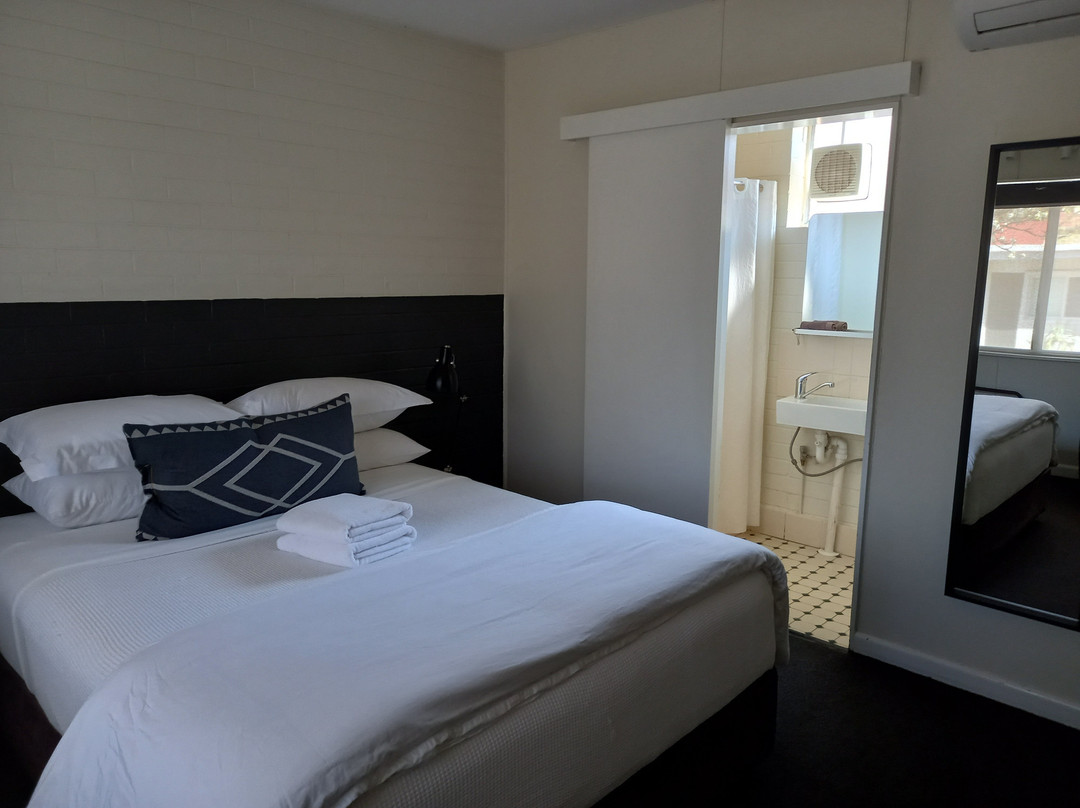 Cedar Lodge Motel主图