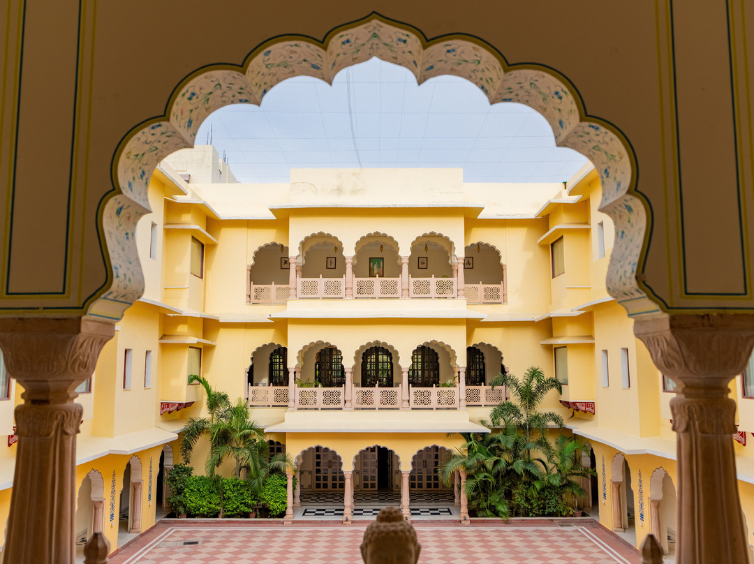 Hotel Raj Bagh Palace主图