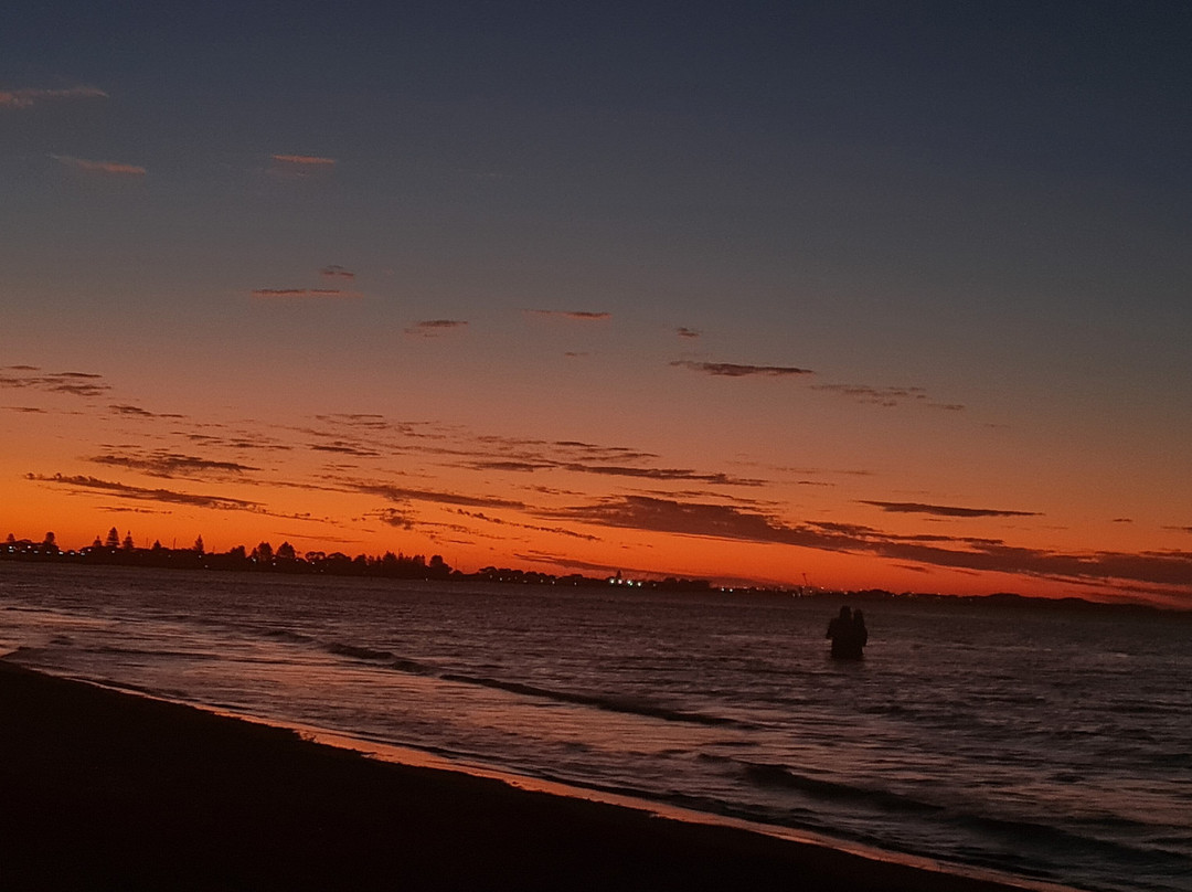 Rockingham Beach景点图片