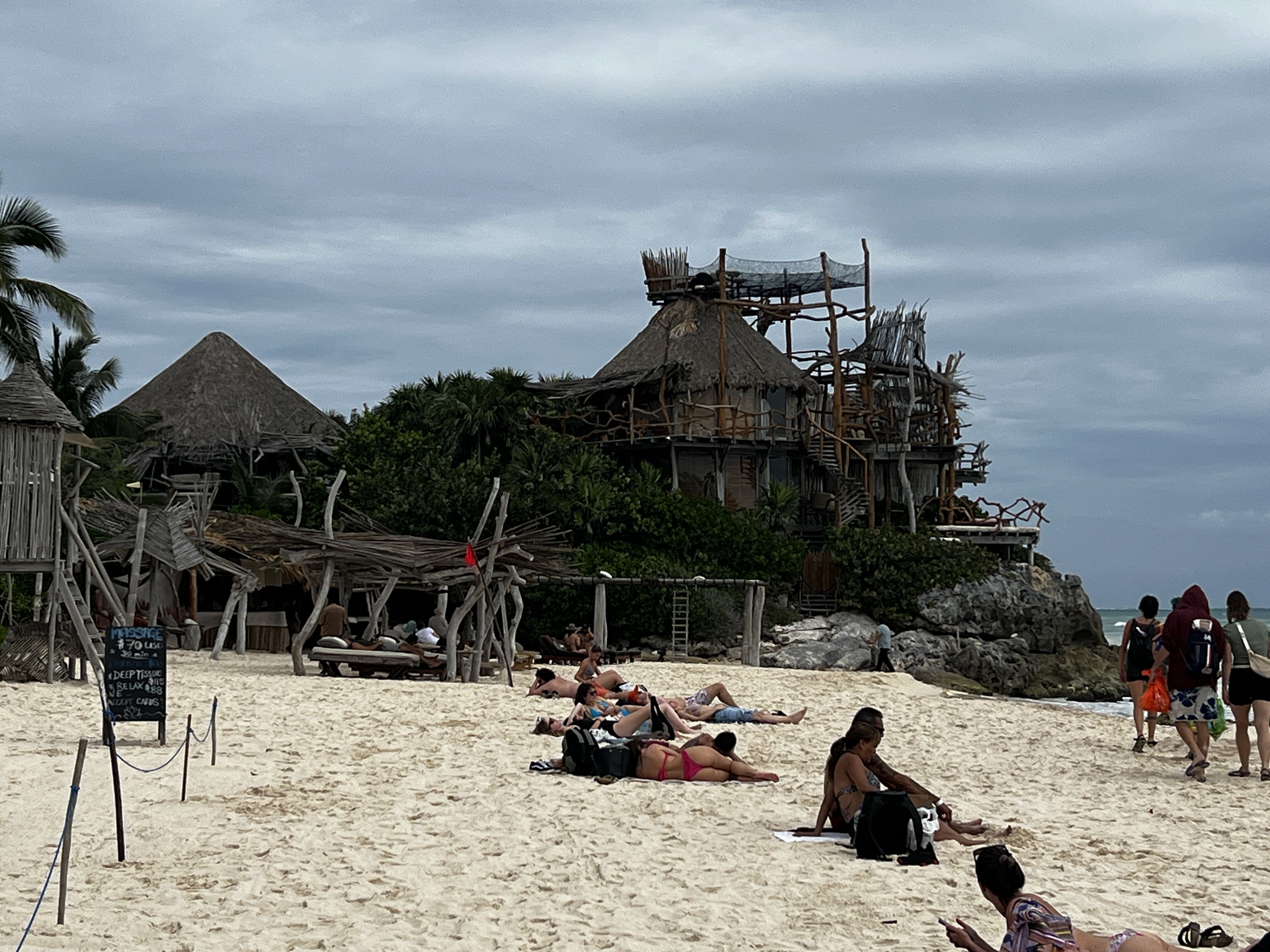 阿祖里克生态度假酒店-浴室