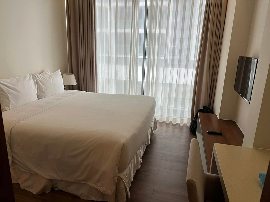 阿拉卡特海滩度假酒店主图