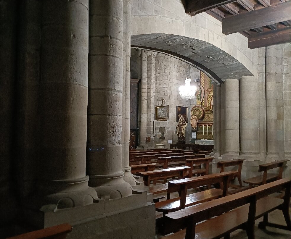 Iglesia de Santa Maria la Real景点图片