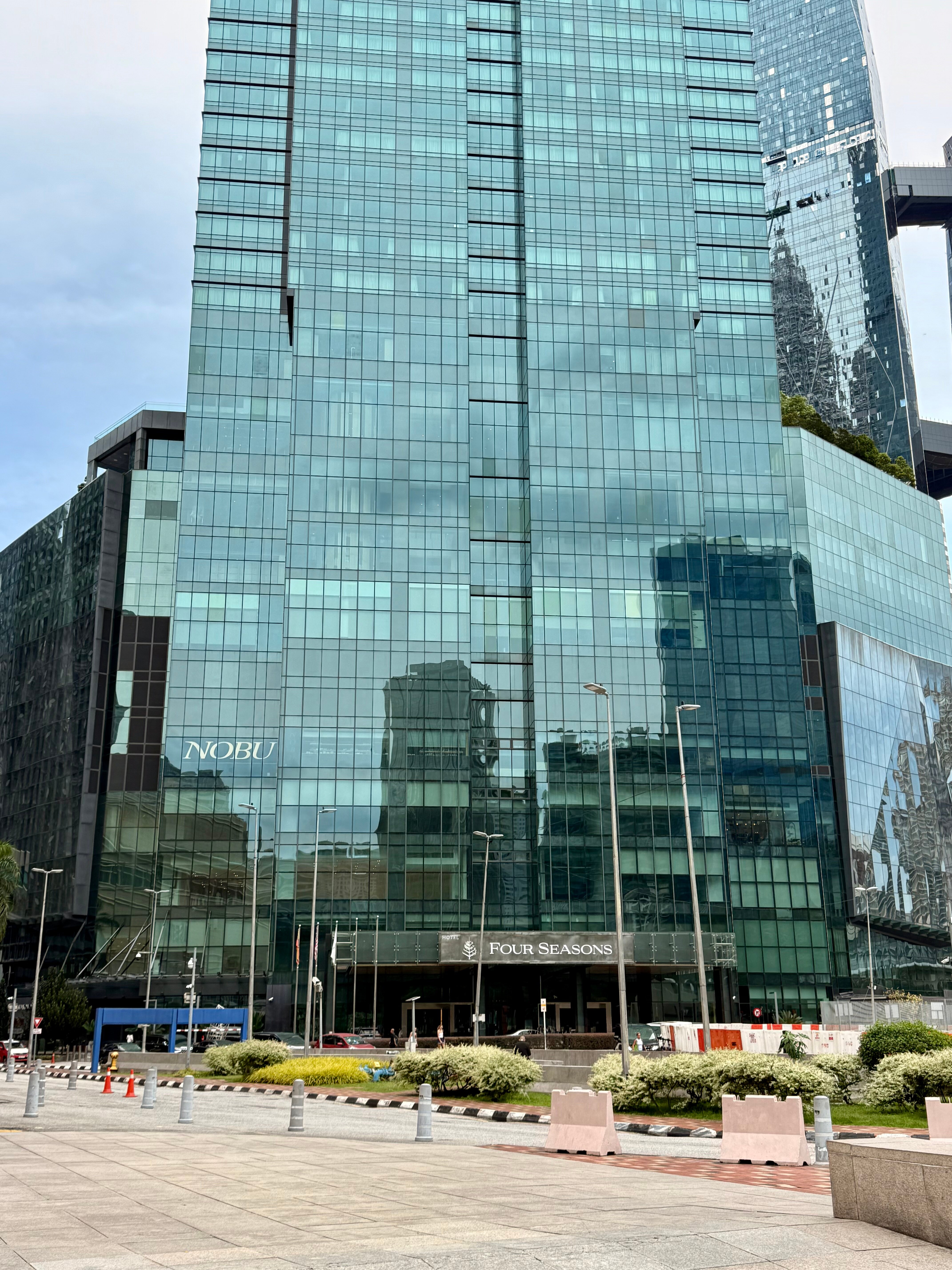 Four Seasons Hotel Kuala Lumpur-浴室