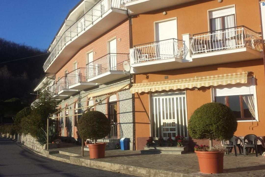 里奥马焦雷酒店住宿-Albergo Al Sole