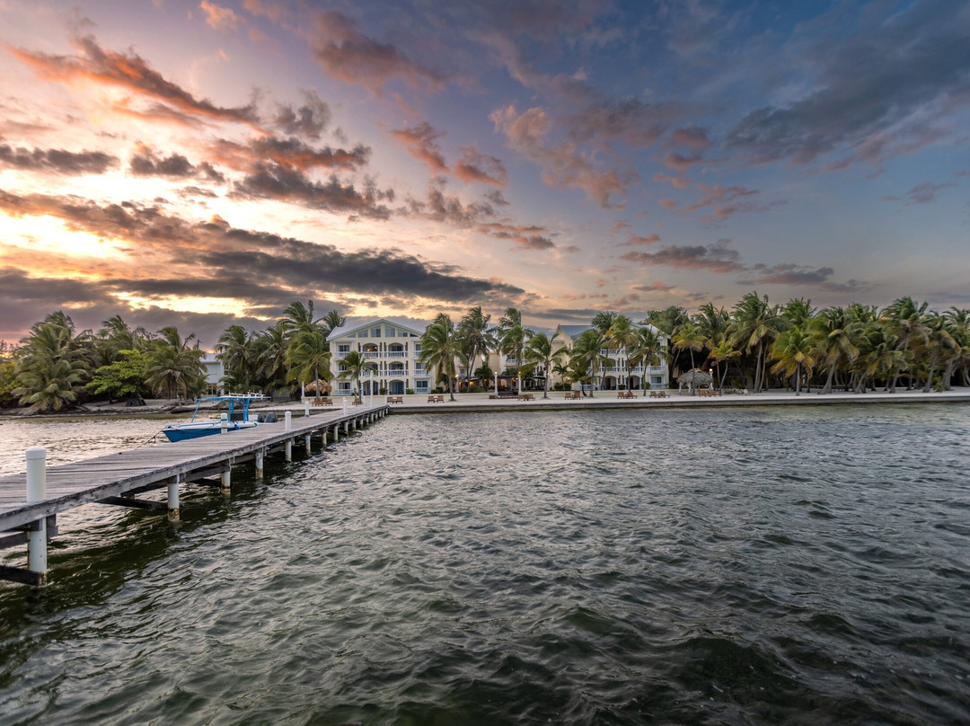 Pelican Reef Villas Resort