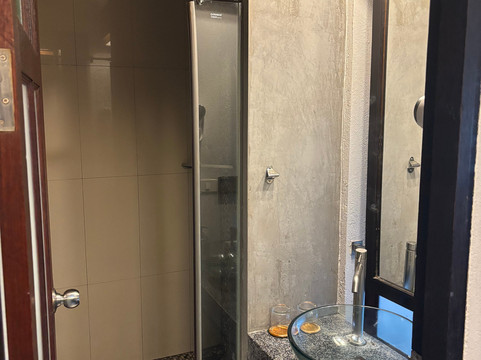 德兰纳酒店主图