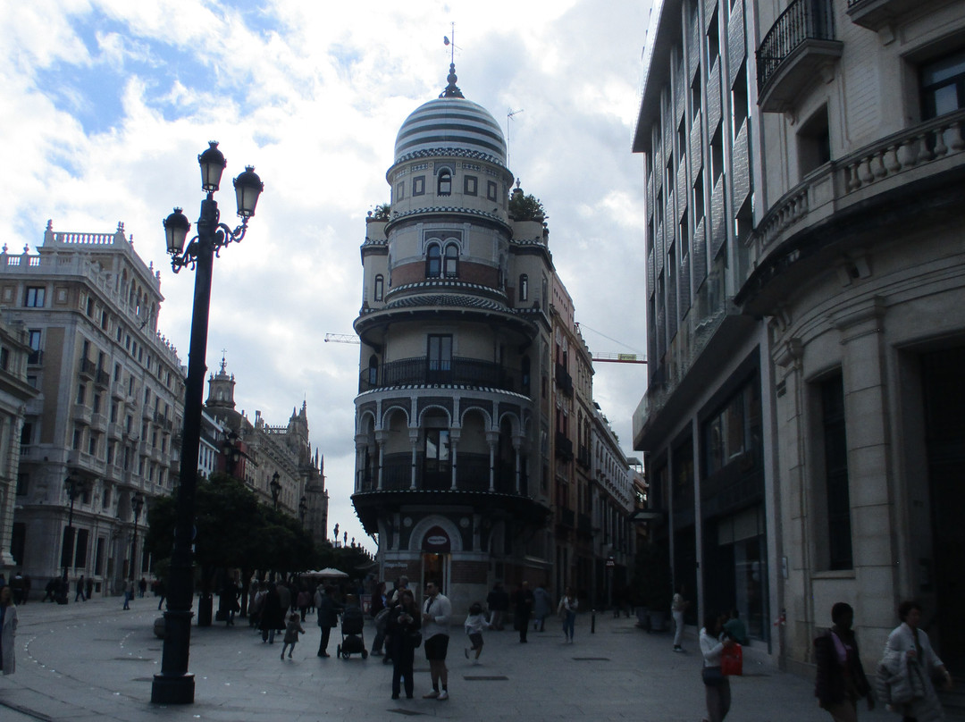 Edificio La Adriatica-塞维利亚必去景点