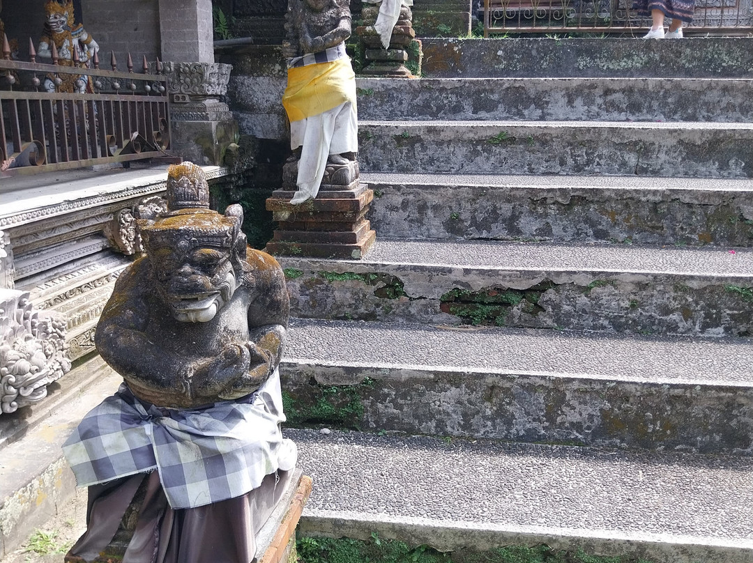 古农卡威斯巴图圣泉寺景点图片