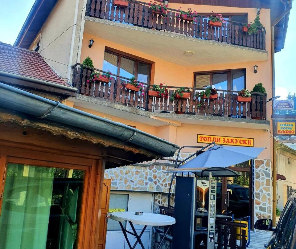 Semeen Khotel Badzho