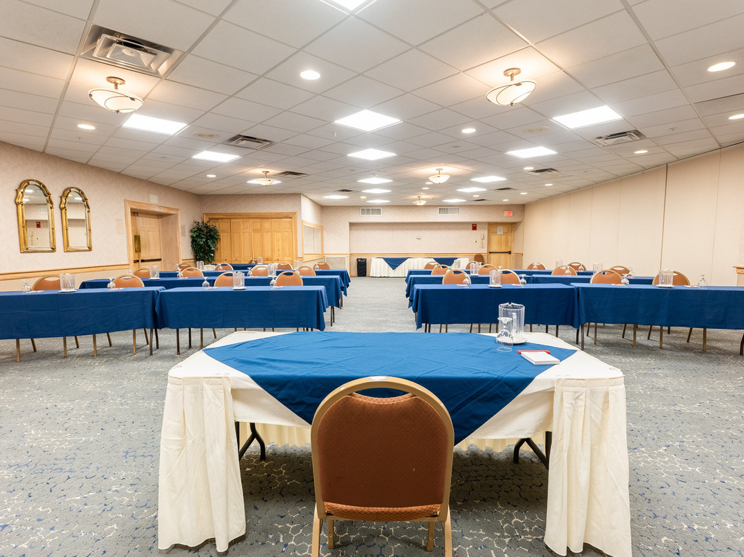 波特兰炉边套房酒店主图