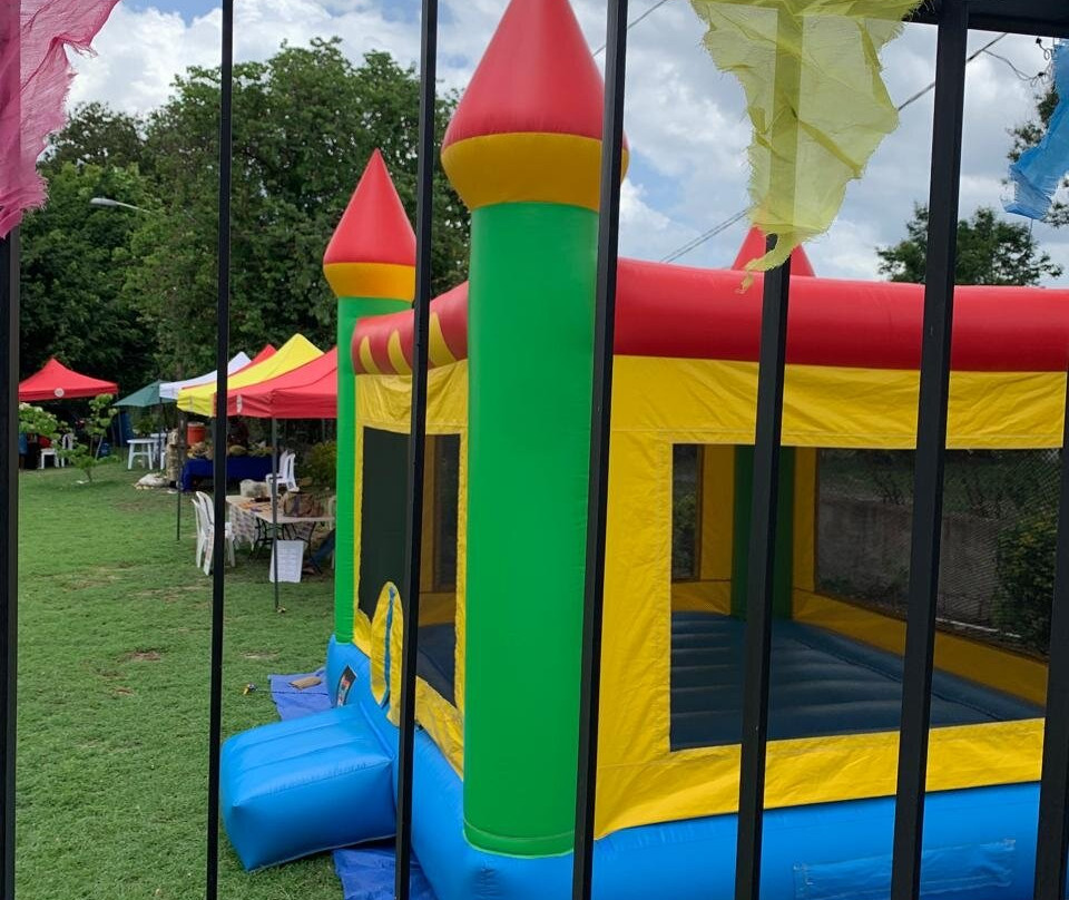 Mosaic Marketplace Ja-金斯敦必去景点