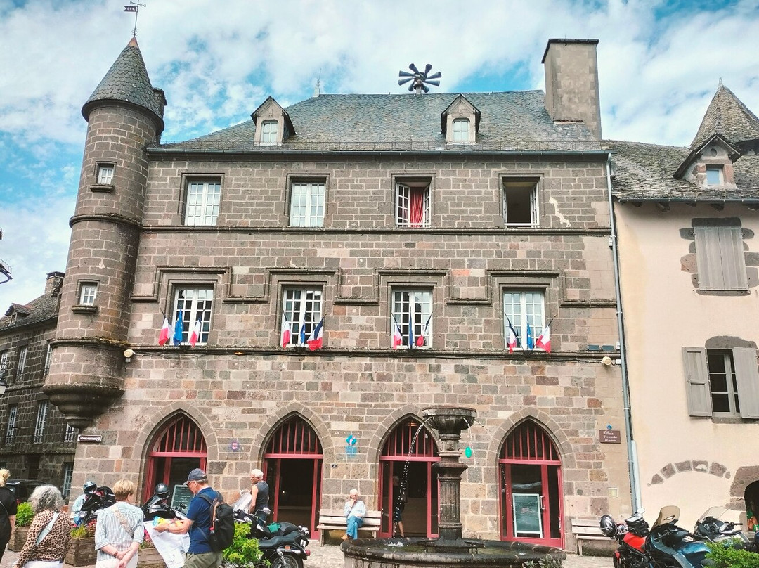 Place Tyssandier d'Escous-Salers必去景点