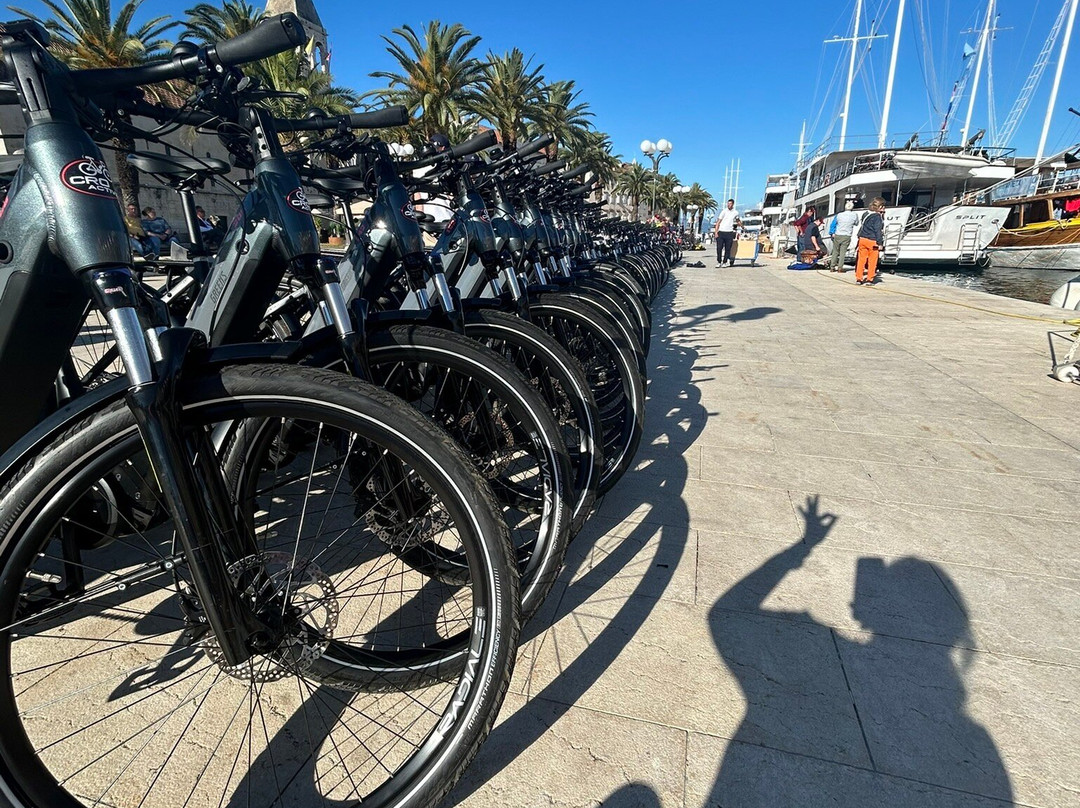 Pedal & Sea Adventures - Bike Tours-Black Point必去景点