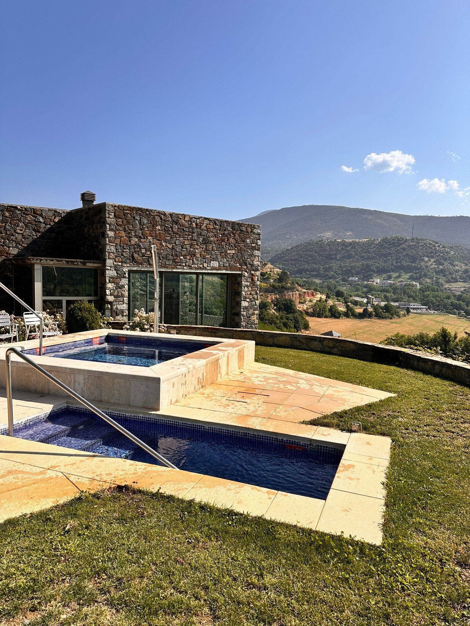 Hotel El Castell De Ciutat-官方