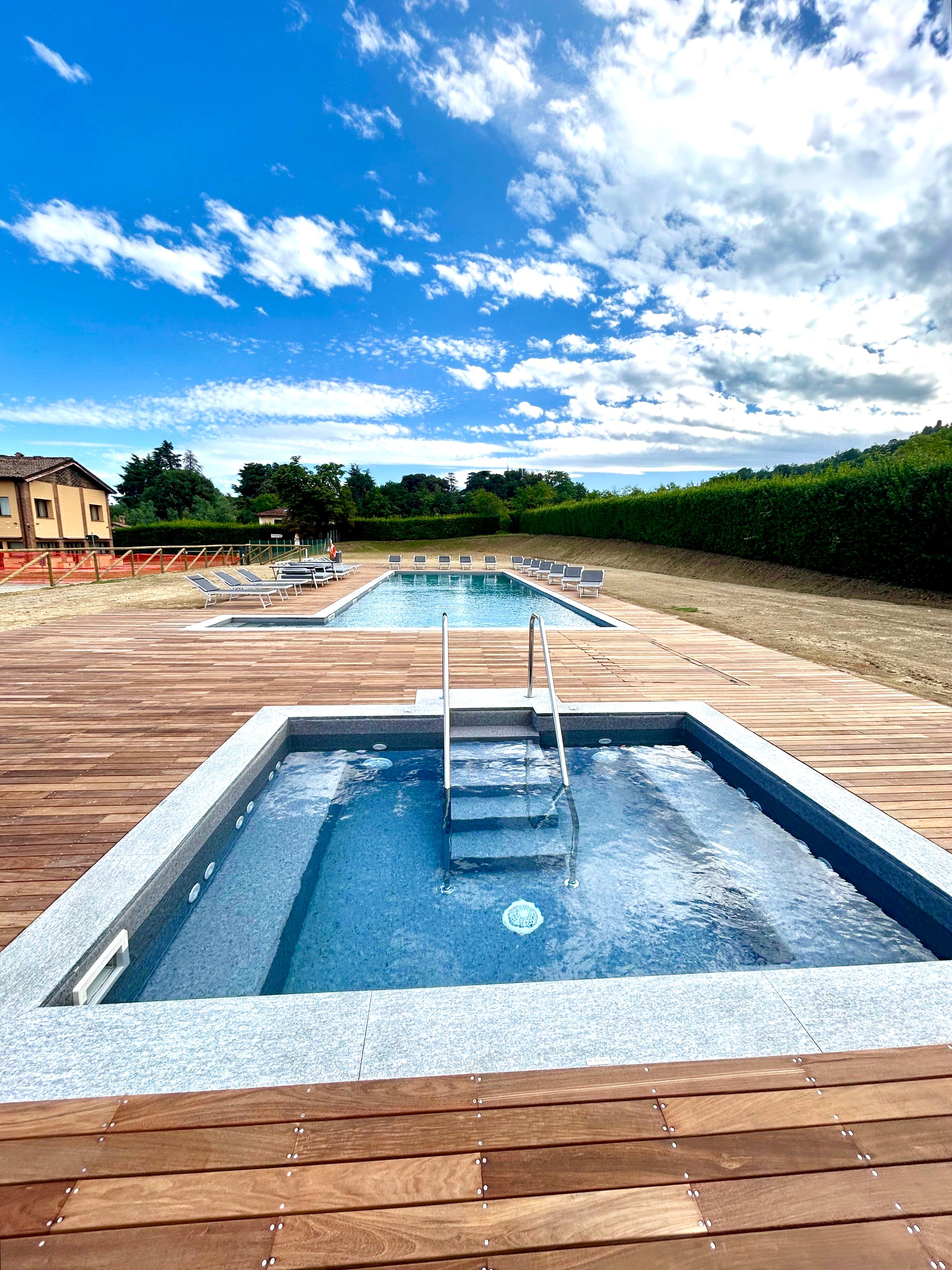 B&b La Quercia-泳池