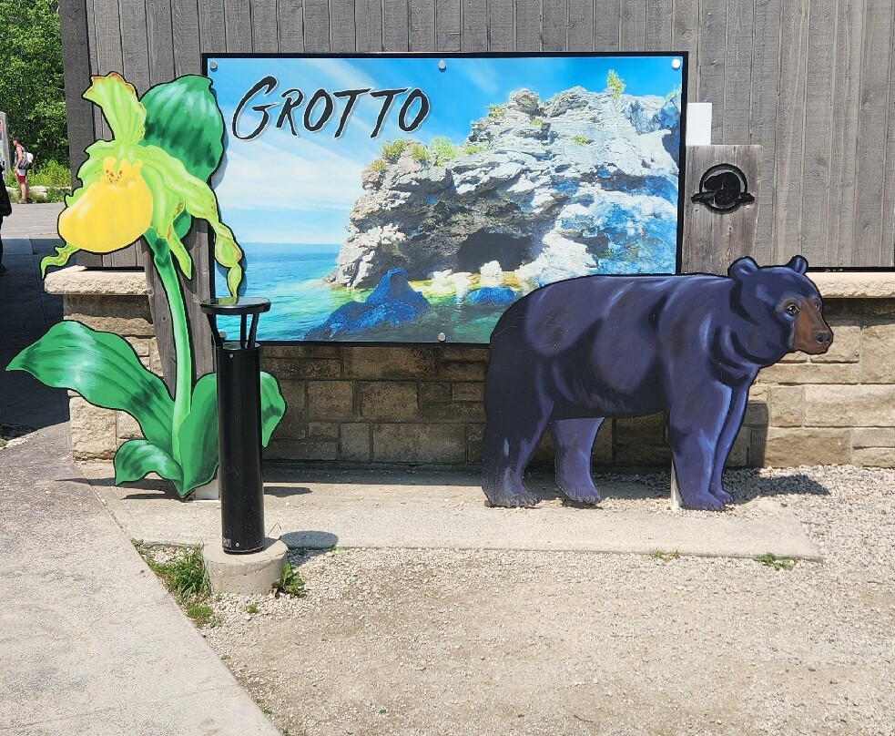 The Grotto-托伯莫里必去景点