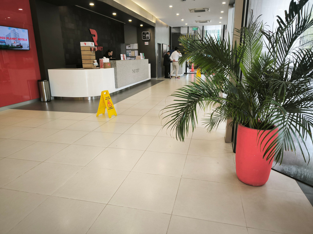 Red Planet BGC The Fort