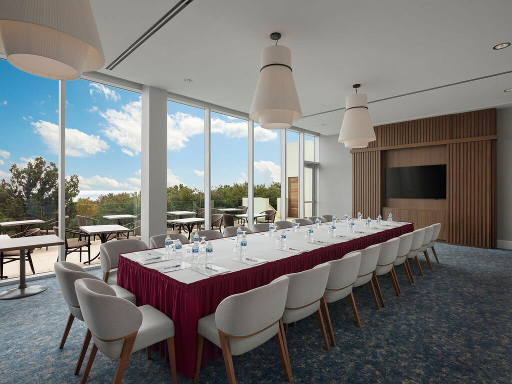 Grotto Bay Beach Resort & Spa主图