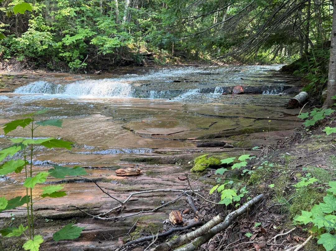 Siskiwit Falls-Cornucopia必去景点