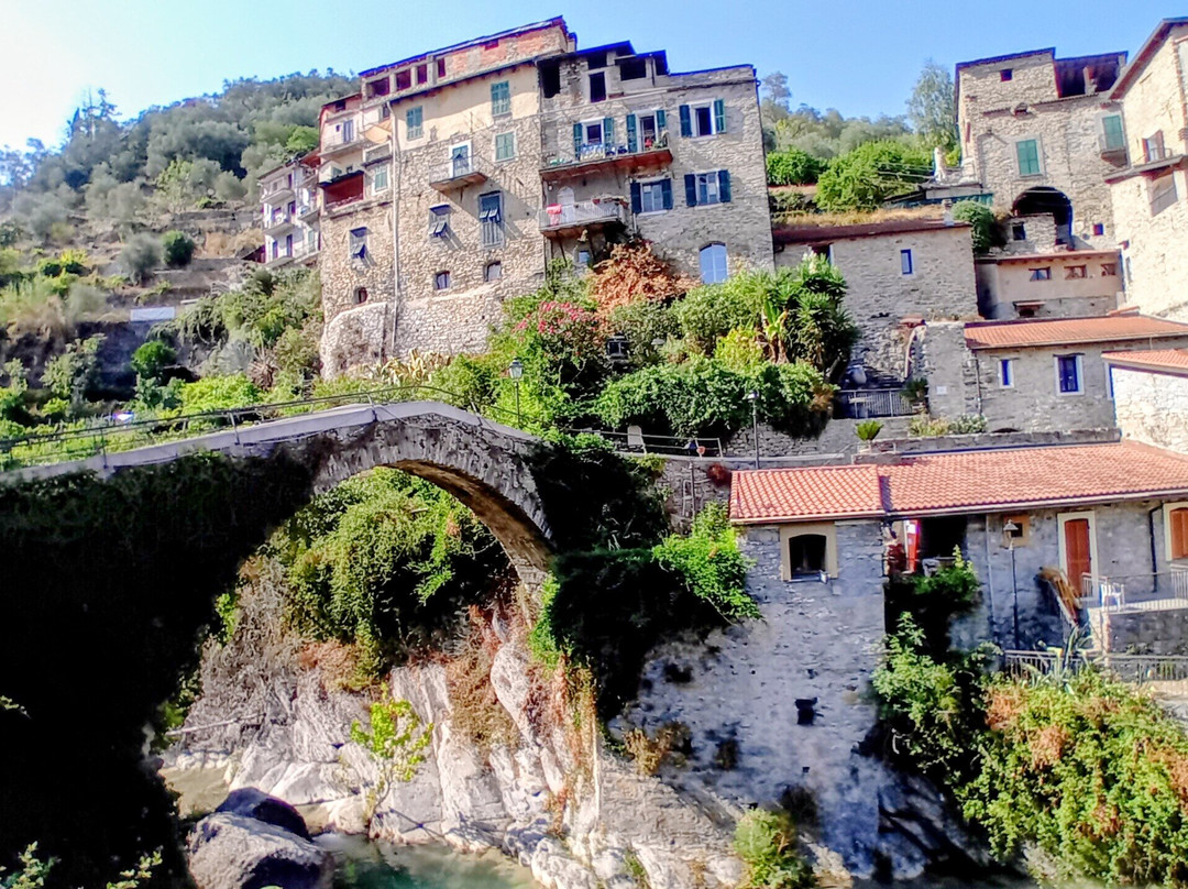 Laghetti di Rocchetta-Rocchetta Nervina必去景点