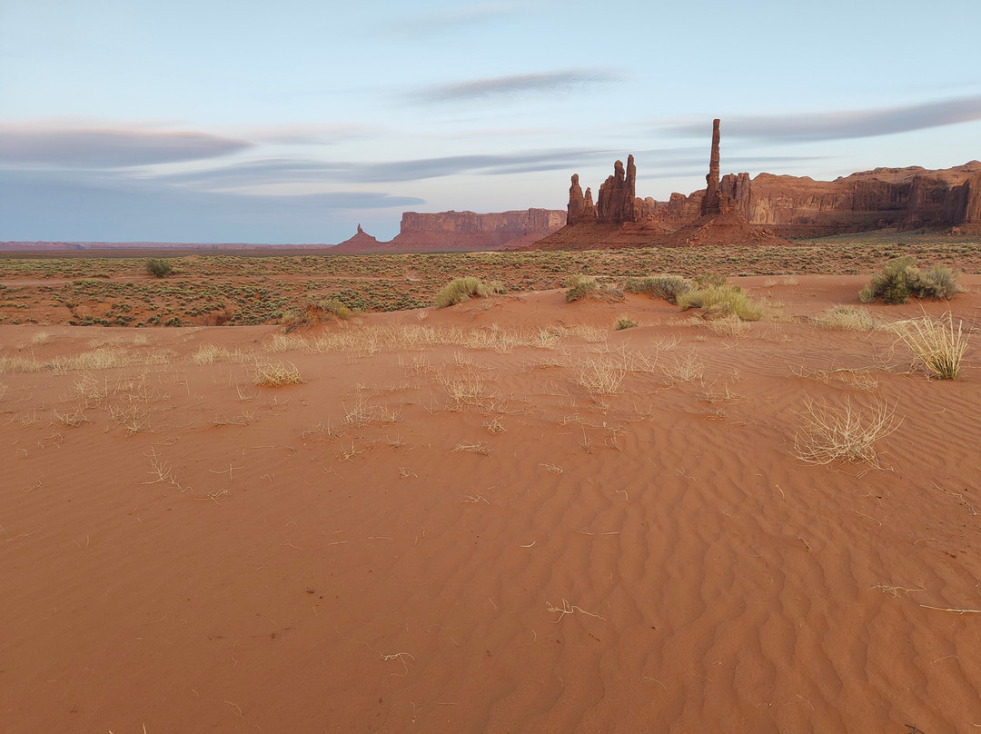 Totem Pole And Yei Be Chei-纪念碑公园必去景点