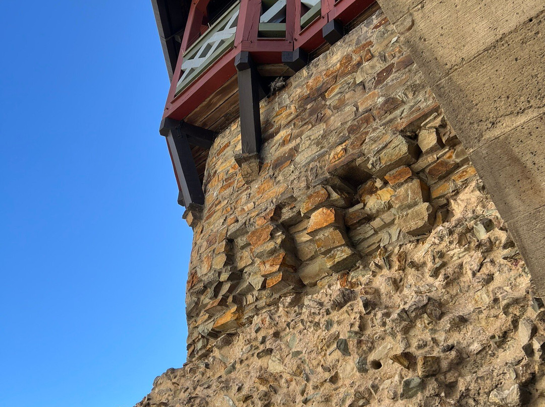 Heidenmauer mit Römertor-威斯巴登必去景点