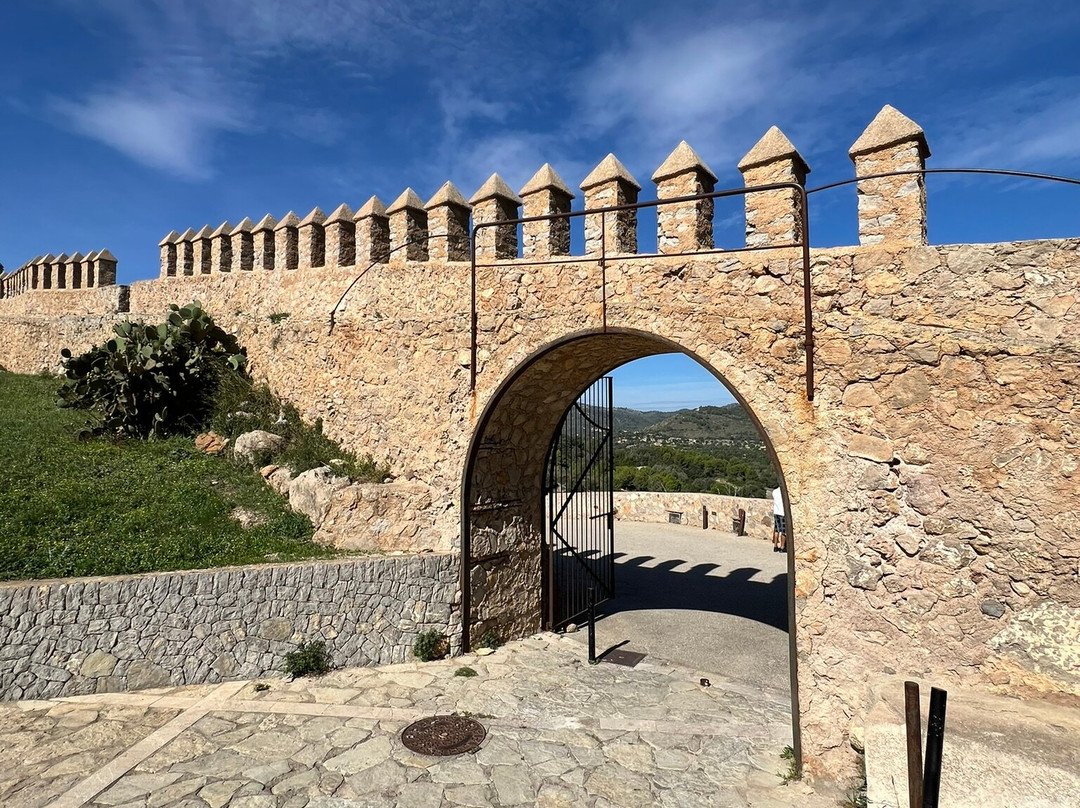 Santuari de Sant Salvador-Arta必去景点