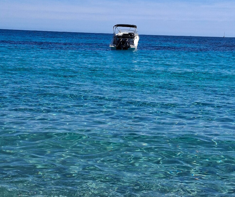 Anse De Favone-Sari-Solenzara必去景点