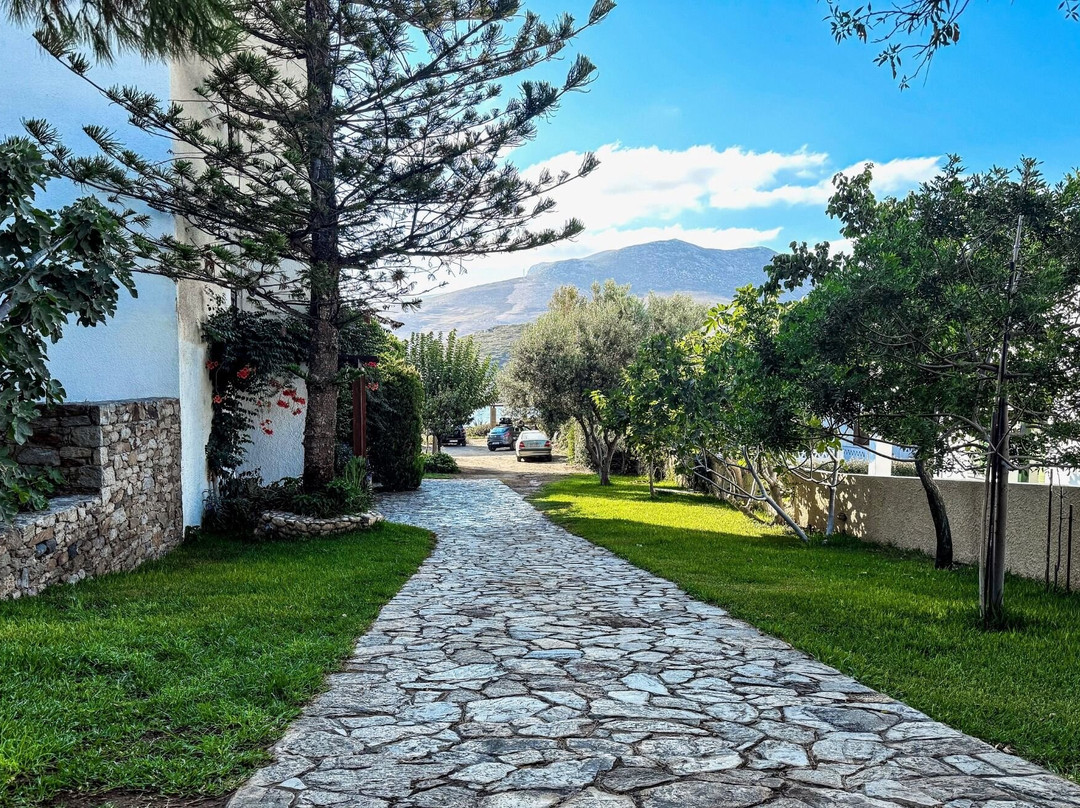 Mealos Apartments主图