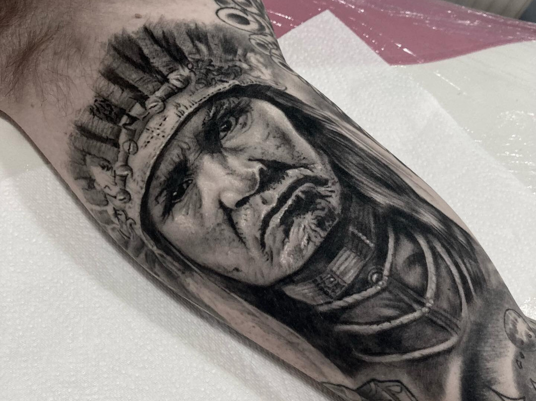 Timebomb Tattoo & Piercing - Bournemouth-伯恩茅斯必去景点