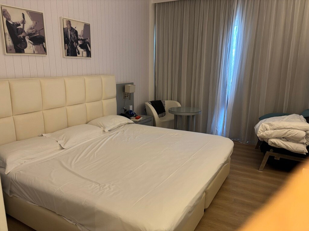 St. George Beach Hotel & Spa Resort主图