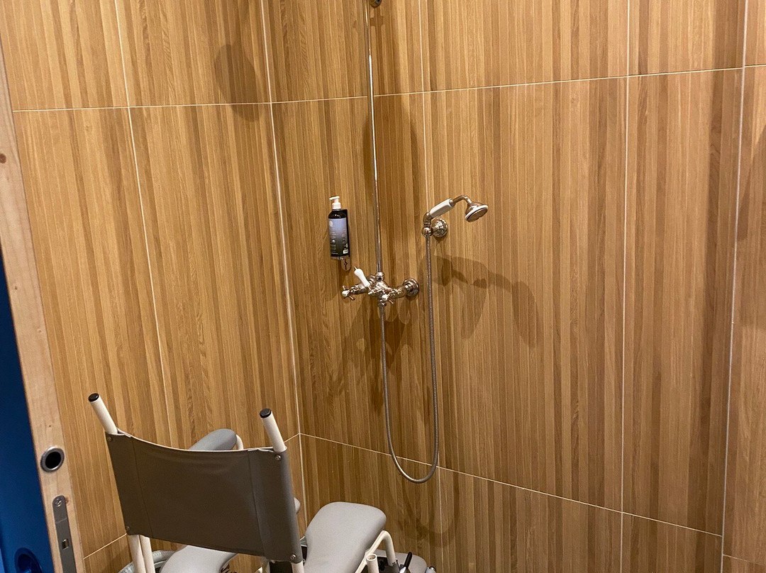 德安勒特酒店主图