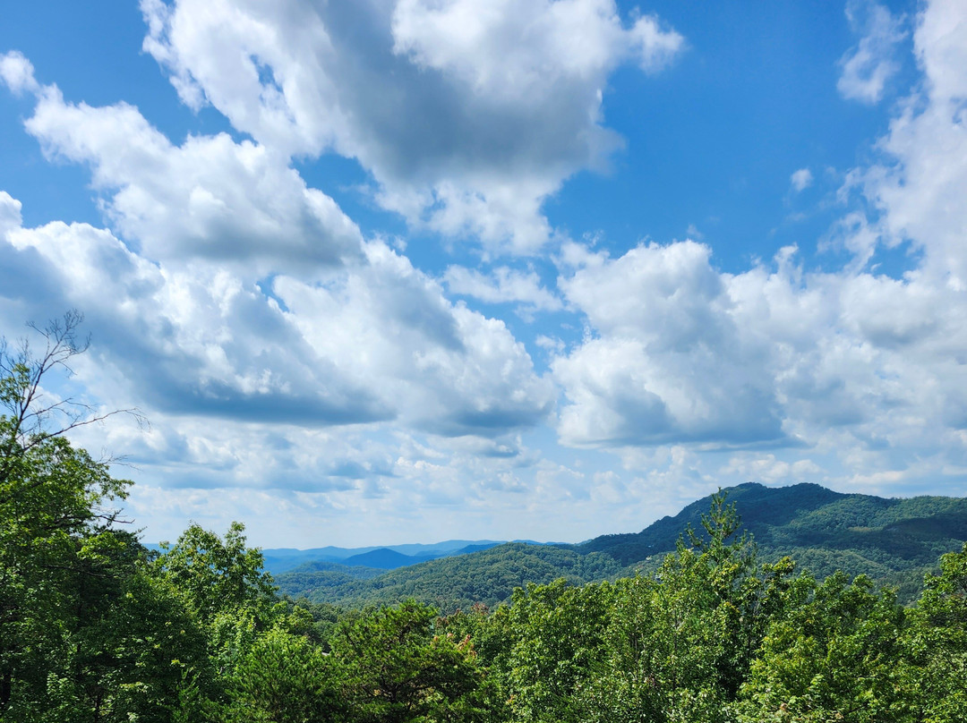 Harper Bros. Mountain-塞维尔维尔必去景点